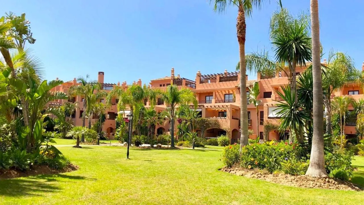 Holiday home Marbella Apartment - Luxury & Spacious Next To Marriott Playa Andaluza - Private Heated Jacuzzi Estepona