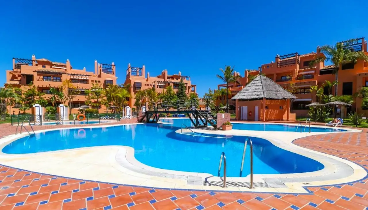 Marbella Apartment - Luxury & Spacious Next To Marriott Playa Andaluza - Private Heated Jacuzzi Estepona 0*,