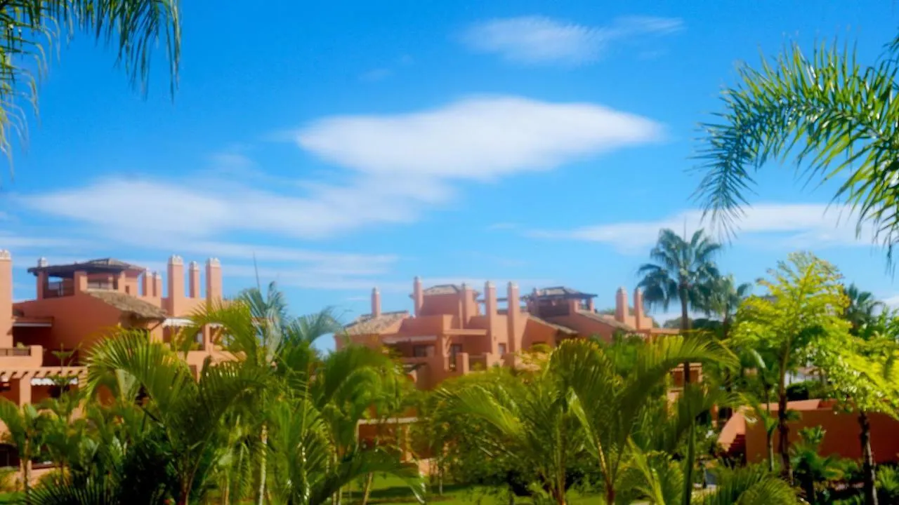 Marbella Apartment - Luxury & Spacious Next To Marriott Playa Andaluza - Private Heated Jacuzzi Estepona